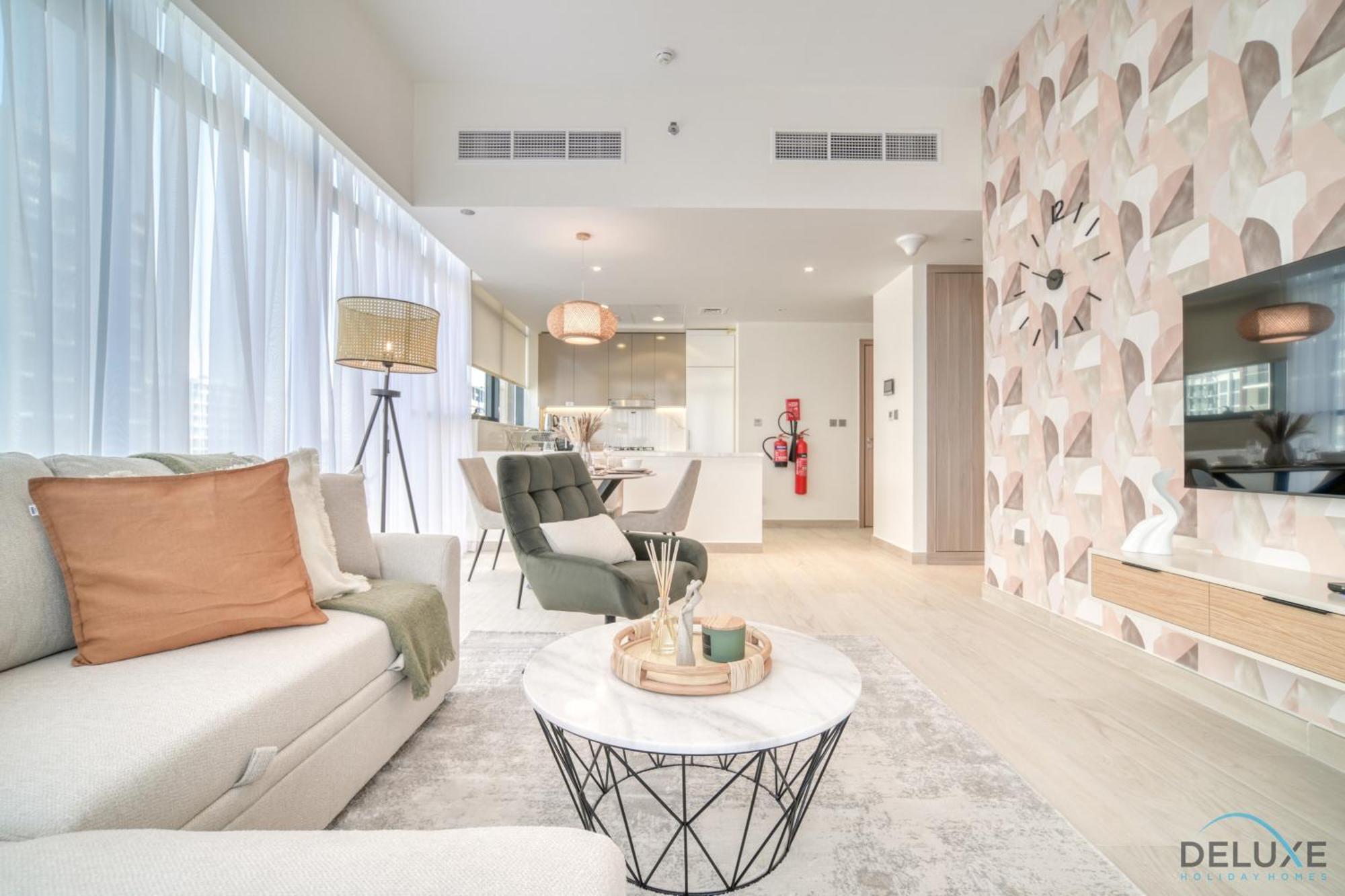 Apartment Decent 1br At Azizi Riviera 17, Al Merkadh By Deluxe Homes Dubai