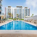 Decent 1Br At Azizi Riviera 17, Al Merkadh By Deluxe Holiday Homes