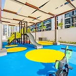 Decent 1Br At Azizi Riviera 17, Al Merkadh By Deluxe Holiday Homes