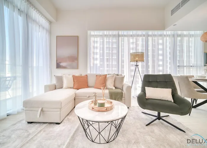 Decent 1Br At Azizi Riviera 17, Al Merkadh By Deluxe Holiday Homes