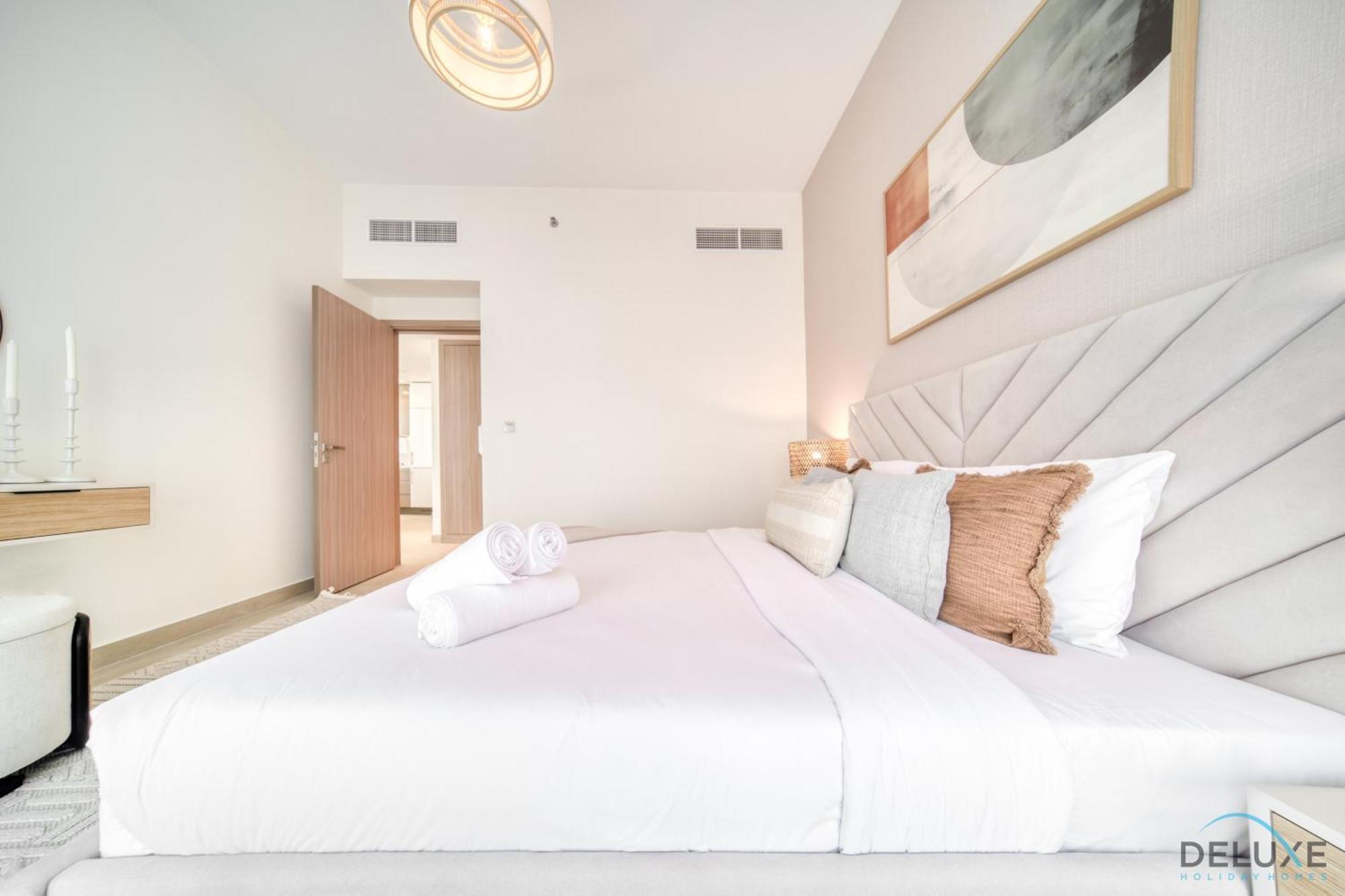 Apartment Decent 1br At Azizi Riviera 17, Al Merkadh By Deluxe Homes Dubai